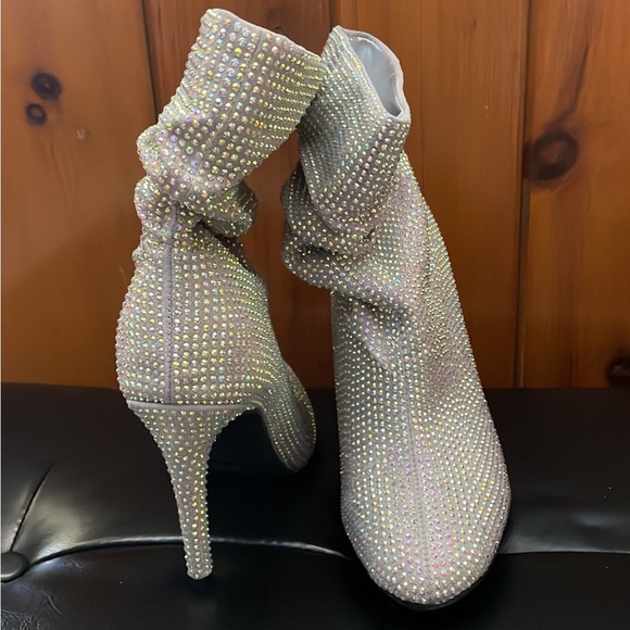 Nine West Dazzle Booties - Picture 3 of 3